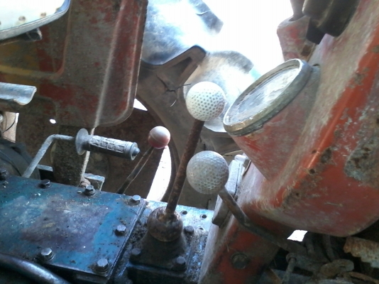 ขายรถไถคูโบต้า 20แรง 3สูบ มีผานพรวน   เครื่อง เกียร์ ไฮโดรลก pto ทุกอย่างทำงานได้หมด