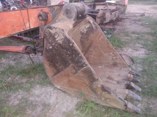 ขายด่วน บูม+อาม กระบอก บุ๊งกี๋ ครบชุด HITACHI EX 200-3