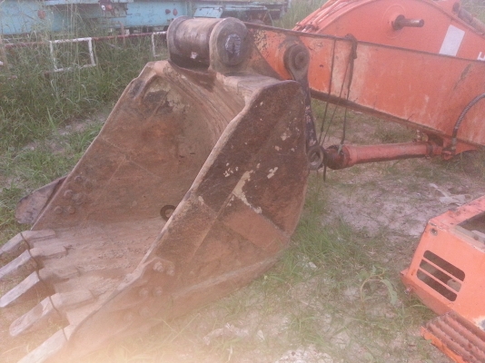 ขายด่วน บูม+อาม กระบอก บุ๊งกี๋ ครบชุด HITACHI EX 200-3