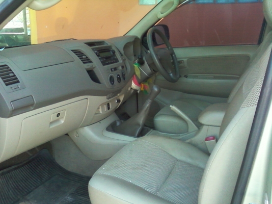 ขายวีโก้ 4 ประตู พรีรันเนอร์ ปี 08