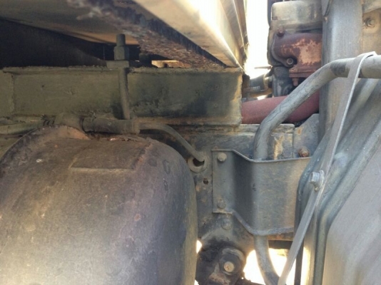 รถฮีโน่ 6 ล้อ ตู้เย็น  117 แรงม้า.  สนใจติดต่อ 081 - 6079515