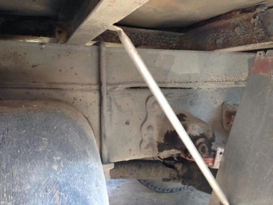 รถฮีโน่ 6 ล้อ ตู้เย็น  117 แรงม้า.  สนใจติดต่อ 081 - 6079515