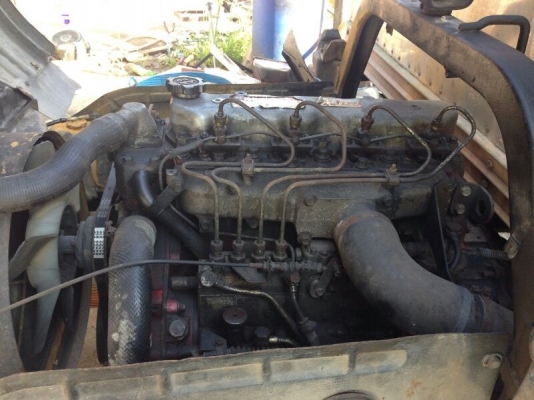 รถฮีโน่ 6 ล้อ ตู้เย็น  117 แรงม้า.  สนใจติดต่อ 081 - 6079515