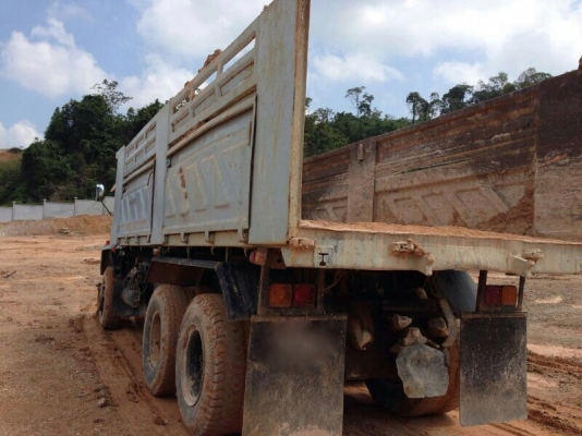 รถอีซูซุ 10 ล้อดั้ม FXZ 240 แรงม้า  ( นางฟ้าแท้. )  สนใจติดต่อ 081 - 6079515