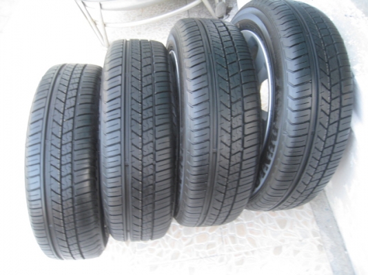 ขายล้อแม็กป้ายแดง nissan march 15"x5.5" et50 4 รู 100 + ยางยางผลิตสัปดาห์ที่ 19-2 เส้น 20-2เส้น ปี 13  สนใจติดต่อเล็กคลองสามครับ (081-3747940)