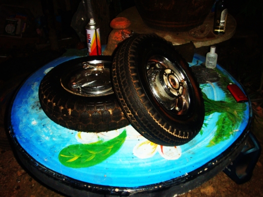 ล้อขอบ 10 ดีสหน้า พร้อมยาง สภาพพร้อมใช้งาน