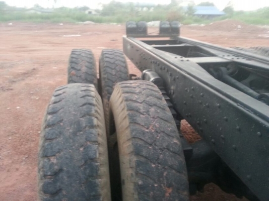 รถมิตซู  10  ล้อ  240 แรงม้า ปี 49  ( ขายหัว / คัชซี )  ( มีขาย 2 คัน. )     สนใจติดต่อ  081 - 6079515