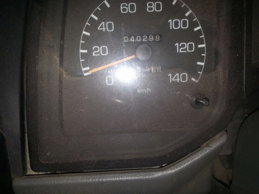 รถมิตซู  10  ล้อ  240 แรงม้า ปี 49  ( ขายหัว / คัชซี )  ( มีขาย 2 คัน. )     สนใจติดต่อ  081 - 6079515