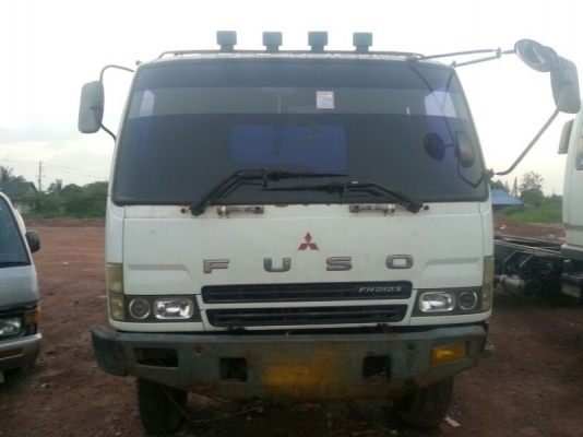 รถมิตซู  10  ล้อ  240 แรงม้า ปี 49  ( ขายหัว / คัชซี )  ( มีขาย 2 คัน. )     สนใจติดต่อ  081 - 6079515