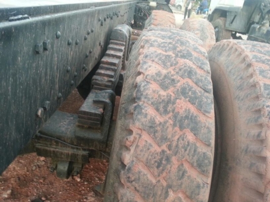 รถมิตซู  10  ล้อ  240 แรงม้า ปี 49  ( ขายหัว / คัชซี )  ( มีขาย 2 คัน. )     สนใจติดต่อ  081 - 6079515