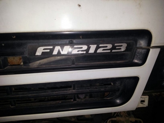 รถมิตซู  10  ล้อ  240 แรงม้า ปี 49  ( ขายหัว / คัชซี )  ( มีขาย 2 คัน. )     สนใจติดต่อ  081 - 6079515