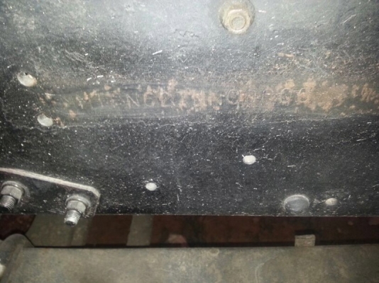 รถมิตซู  10  ล้อ  240 แรงม้า ปี 49  ( ขายหัว / คัชซี )  ( มีขาย 2 คัน. )     สนใจติดต่อ  081 - 6079515