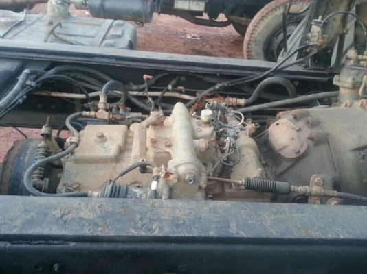 รถมิตซู  10  ล้อ  240 แรงม้า ปี 49  ( ขายหัว / คัชซี )  ( มีขาย 2 คัน. )     สนใจติดต่อ  081 - 6079515