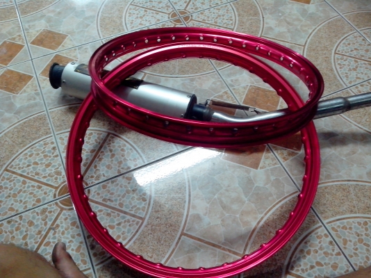 ต้องการขายของแต่งรถ 2อย่างครับ