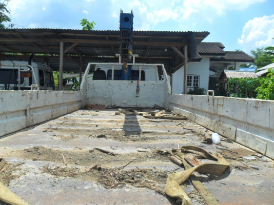 Nissan UD 350 แรง 2 เพลา ติดเครน 5 ตัน ช่วงล่างเต็มพร้อมใช้