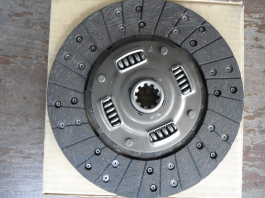 ขายแผ่นคลัทช์ จี๊ปมิตซู ของใหม่   ใช้ได้กับจี๊ปมิตซู เครื่องเบนซิล และดีเซลทุกรุ่น  4 เกียร์