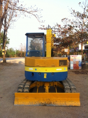 ขายรถขุดโคมัตสุ KOMUTSU PC50UU-1