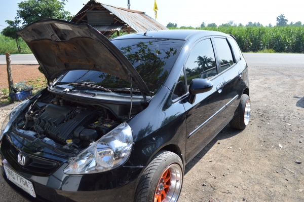 ขายด่วน hondajazz ปี04