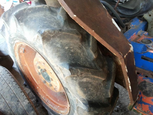 ***ขายแล้วครับขอบคุณ Truck2hand ขายรถไถ2เพลา KUBOTA L1-26 4WD 26แรง เครื่องดีมีหลวมนิดๆ เกียร์ดีแน่นไม่หอนไม่หลุด ระบบไฮฯใช้งานปกติ ปั๊มดี ยางดี พร้อมอุปกรณ์หางพรวน 5 สภาพสวย รถใช้งานปกติ  ครับ ขายตามสภาพ พร้อมใช้ พร้อมลุยงาน ราคาต่อรองได้เด้อ พี่น้องครับ