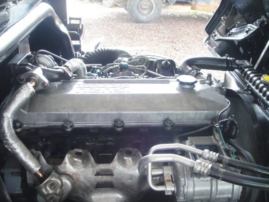 ISUZU NPR 135 แรง ยาว 5.00 เมตร  สภาพสวย พร้อมใช้งาน