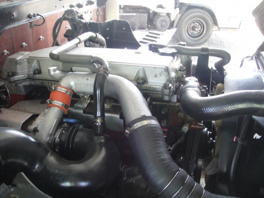 HINO MEGA ยาว 6.50 เมตร สภาพสวยมาก พร้อมใช้งาน