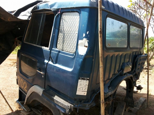 **60,000 บ.ต่อรอง**ขายหัวเก๋ง 10ล้อ"หัวยักษ์" HINO FR สภาพดี ไม่ผุ ภายในสวยคอนโซลครบ พื้นเก๋งไม่ผุ กระจกไม่มีแตก เหมาะวาง รถเทเลอร์ ขายตามสภาพ พร้อมใช้งาน ราคาต่อรองได้เด้อ พี่น้องครับ