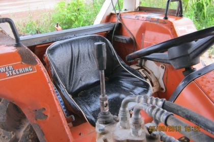 ขายรถไถ 32แรง 175,000 บาท พร้อมอุปกรณ์ (ลงขายใหม่)