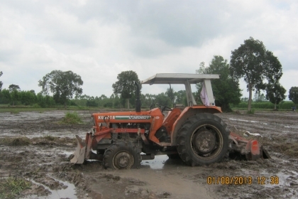 ขายรถไถ 32แรง 175,000 บาท พร้อมอุปกรณ์ (ลงขายใหม่)