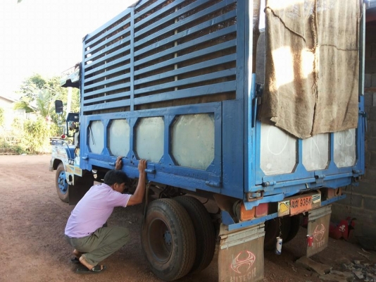 ***ขายแล้วครับขอบคุณ Truck2hand ขาย แต๋น6ล้อดั๊มราคาเบาๆ เครื่องยนต์ NISSAN LD20 แน่นๆแรงดี ช่วงล่าง100 คัสซีหน้า5 สวยไม่มีผุ กระบะดั๊มเหล็ก กระบอกดั๊ม2ตัน ยิงหน้า กระบะ กว้าง1.8 ยาว3.5 คอกเกษตรเหล็กสภาพสวยไม่มีหัก พื้นเหล็กสวยไม่มีผุ ตำหนิฝาข้างไม่สวย มี