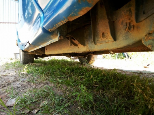 ***ขายแล้วครับขอบคุณ Truck2hand ขายตัดตามสภาพก่อนเก็บงานครับ กระบะแค็ป ไมตี้เอ็กซ์ 2.5 โป่งหลังแท้ ปี38/95 เครื่องเดิมเกียร์เดิม เครื่องดี ติดง่าย เกียรฺดีไม่หลุด สีเก็บมาแต่ไม่สวย กระจกหมุนไม่ได้ ช่วงล่างคัสซีไม่สวย มีผุช่วงล้อหลังไปถึงปลาย(ตามรูป) ช่วงก