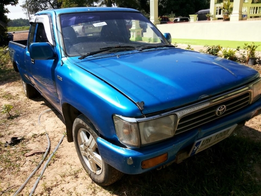 ***ขายแล้วครับขอบคุณ Truck2hand ขายตัดตามสภาพก่อนเก็บงานครับ กระบะแค็ป ไมตี้เอ็กซ์ 2.5 โป่งหลังแท้ ปี38/95 เครื่องเดิมเกียร์เดิม เครื่องดี ติดง่าย เกียรฺดีไม่หลุด สีเก็บมาแต่ไม่สวย กระจกหมุนไม่ได้ ช่วงล่างคัสซีไม่สวย มีผุช่วงล้อหลังไปถึงปลาย(ตามรูป) ช่วงก