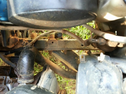 ***ขายแล้วครับขอบคุณ Truck2hand ขายตัดตามสภาพก่อนเก็บงานครับ กระบะแค็ป ไมตี้เอ็กซ์ 2.5 โป่งหลังแท้ ปี38/95 เครื่องเดิมเกียร์เดิม เครื่องดี ติดง่าย เกียรฺดีไม่หลุด สีเก็บมาแต่ไม่สวย กระจกหมุนไม่ได้ ช่วงล่างคัสซีไม่สวย มีผุช่วงล้อหลังไปถึงปลาย(ตามรูป) ช่วงก