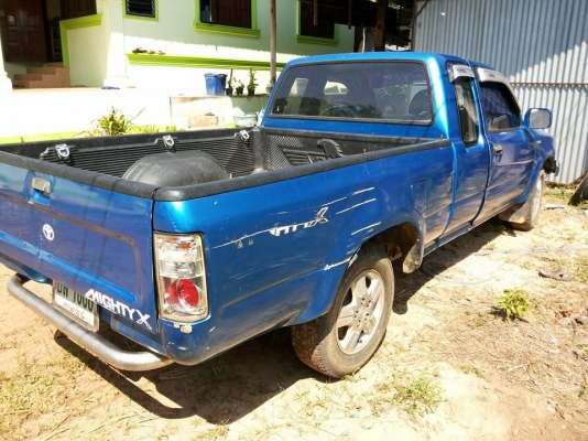 ***ขายแล้วครับขอบคุณ Truck2hand ขายตัดตามสภาพก่อนเก็บงานครับ กระบะแค็ป ไมตี้เอ็กซ์ 2.5 โป่งหลังแท้ ปี38/95 เครื่องเดิมเกียร์เดิม เครื่องดี ติดง่าย เกียรฺดีไม่หลุด สีเก็บมาแต่ไม่สวย กระจกหมุนไม่ได้ ช่วงล่างคัสซีไม่สวย มีผุช่วงล้อหลังไปถึงปลาย(ตามรูป) ช่วงก