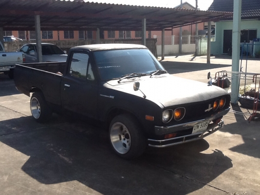 ขายdatsun620 ช้างเหยียบ