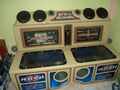 ขายตู้ติดรถดีแมค (ราคาว่ามาเลยให้ได้ก็ให้ครับ)