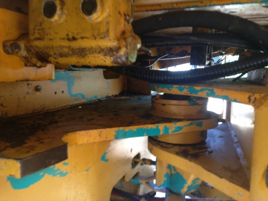 ขายรถตัก Komatsu 510 ; S/N 158XX ; กรองเดี่ยว สภาพสวยพร้อมใช้งานได้ทันที สนใจติดต่อ 081-9485494