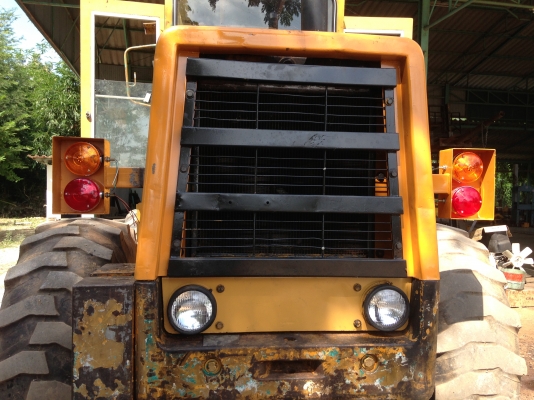 ขายรถตัก Komatsu 510 ; S/N 158XX ; กรองเดี่ยว สภาพสวยพร้อมใช้งานได้ทันที สนใจติดต่อ 081-9485494