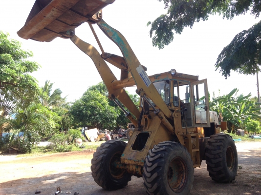 ขายรถตัก Komatsu 510 ; S/N 158XX ; กรองเดี่ยว สภาพสวยพร้อมใช้งานได้ทันที สนใจติดต่อ 081-9485494