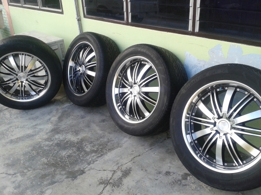 แม็ก20พร้อมยาง265/50/20ไม่มีซ่อม