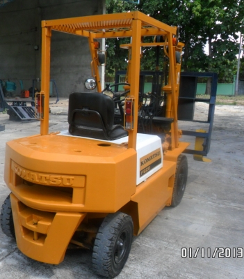 ขายด่วนFORKLIFT-KOMATSUงาฮิ้งฟอร์ค++215000บาท2ตันนำเข้าจากญี่ปุ่นแท้100\%