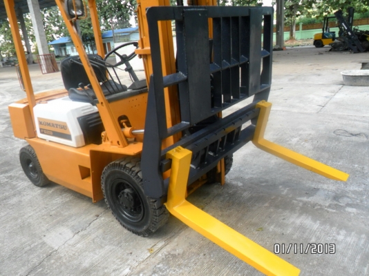 ขายด่วนFORKLIFT-KOMATSUงาฮิ้งฟอร์ค++215000บาท2ตันนำเข้าจากญี่ปุ่นแท้100\%