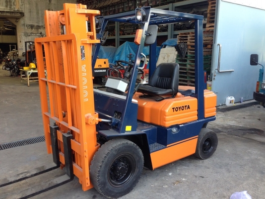 ขายรถยกโตโยต้า TOYOTA 5FD20 ขนาด 2 ตัน เครื่องดีเซล (005) ขายรถยกโตโยต้า TOYOTA 5FD20 ขนาด 2 ตัน เครื่องดีเซล (005)