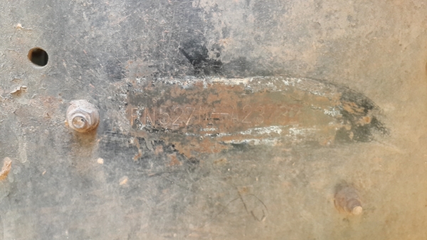 ขายด่วนไอ้หลงสองเพลาดั้มสิบสปีด FN527MA  195แรงสภาพพร้อมใช้โทร0801515451