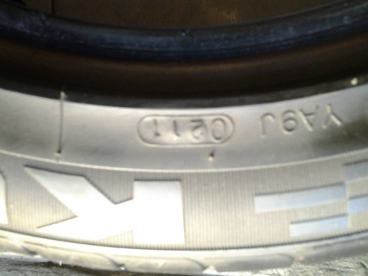 ขายยาง KUMHO KU31 195/50/15 ปี11 คู่ละ 1,400 บาท ขายยาง KUMHO KU31 195/50/15 ปี11 คู่ละ 1,400 บาท