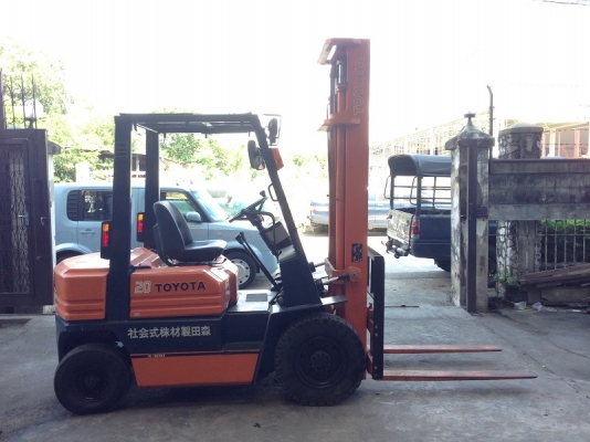 ขายรถยกโตโยต้า TOYOTA 5FD20 ขนาด 2 ตัน เสาสูง 4 เมตร เครื่องดีเซล 951 ชั่วโมง (007)