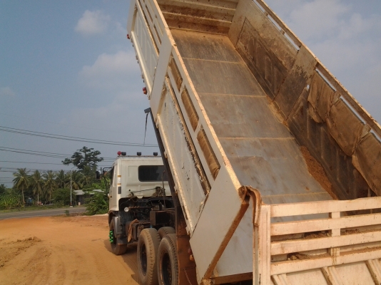 HINO MEGA FM1JNRD ราคาแรงรถก็สวยสมราคาครับ เครื่องJO8C ปี48 ดั้มสามมิตร2เพลา รถสวยกิ๊ฟเหมือนใหม่ สภาพสวยที่สุดในรุ่น