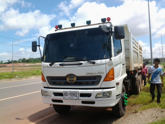 HINO MEGA FM1JNRD ราคาแรงรถก็สวยสมราคาครับ เครื่องJO8C ปี48 ดั้มสามมิตร2เพลา รถสวยกิ๊ฟเหมือนใหม่ สภาพสวยที่สุดในรุ่น