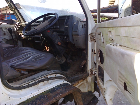 ฝากขายหกล้อหัว NKR เครื่อง120