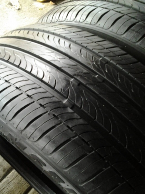 ขายยาง MAXXIS WALTZ MS800 215/45/17 ปี10 ดอกเต็ม คู่ละ 2,200 บาท