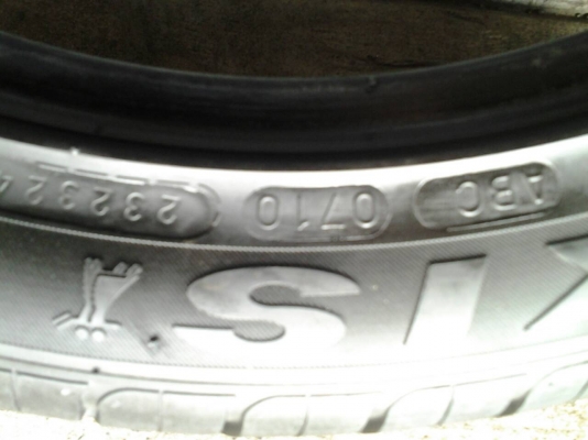 ขายยาง MAXXIS WALTZ MS800 215/45/17 ปี10 ดอกเต็ม คู่ละ 2,200 บาท ขายยาง MAXXIS WALTZ MS800 215/45/17 ปี10 ดอกเต็ม คู่ละ 2,200 บาท